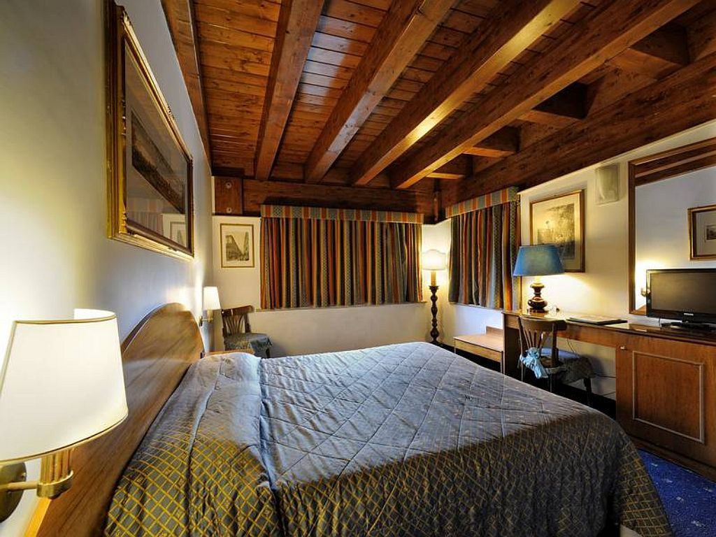 Hotel La Rovere Ρώμη Εξωτερικό φωτογραφία